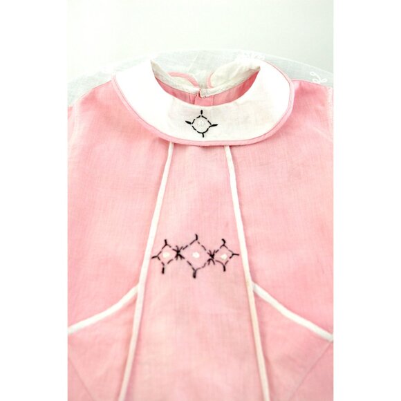 1920s 30s child's romper pink linen bubble with embroiderery button crotch - Picture 3 of 5